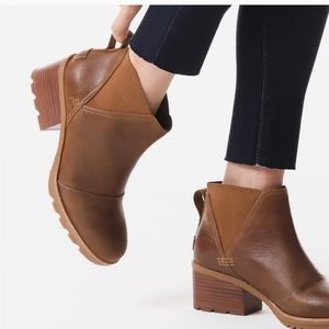 Sorel Cate Chelsea Velvet Tan Boots NL3712-242 9.5